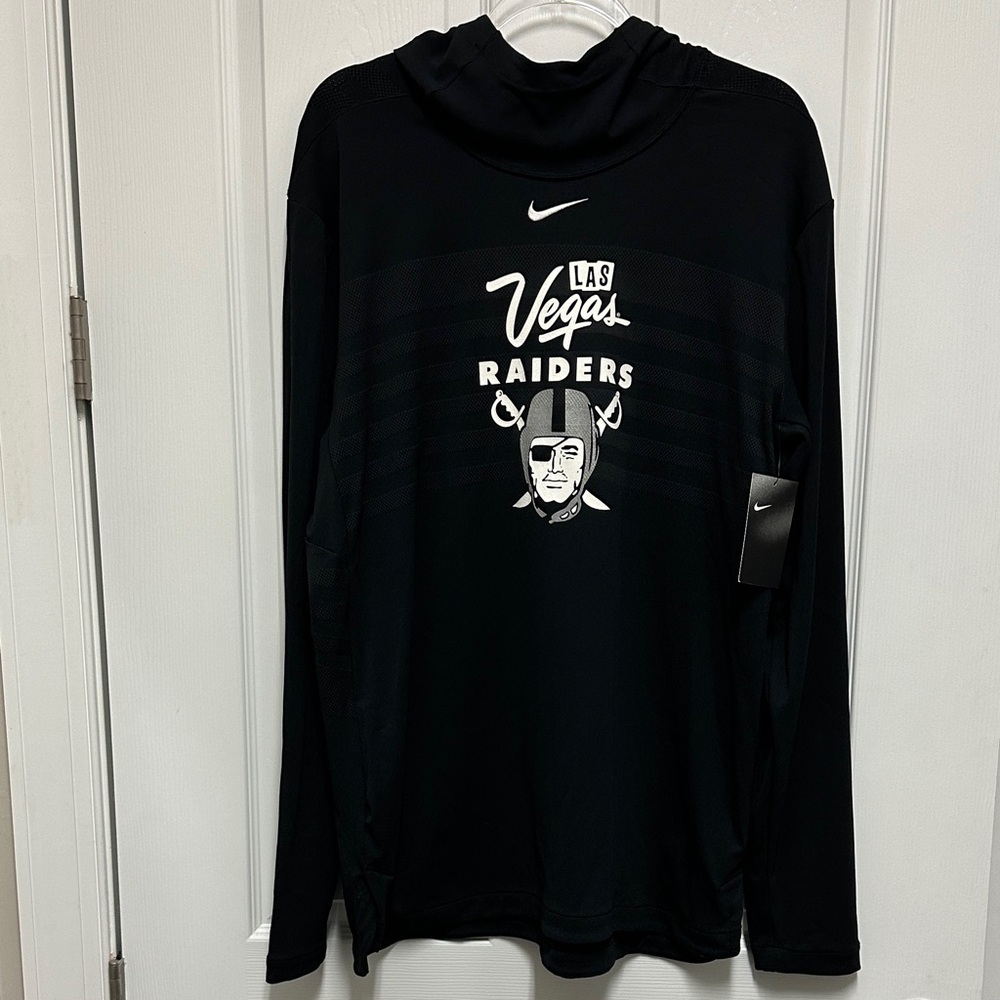 NWT Men’s Nike Las Vegas Raiders Pullover